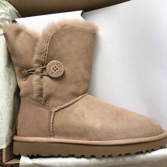 ugg bailey bow ii fawn